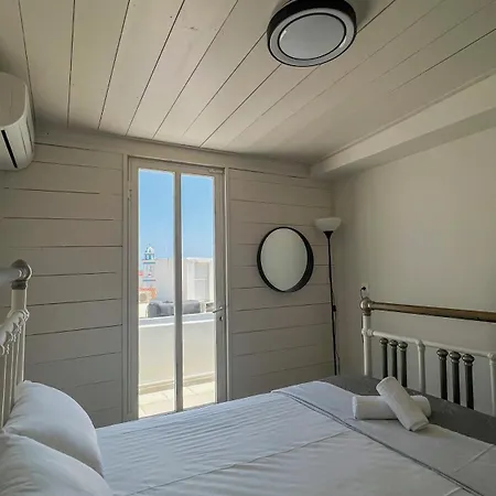 For 4 In Heart Of Island Apartment